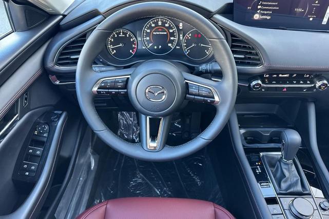 Photo of 2025 Polymetal Gray Metallic Mazda Mazda3