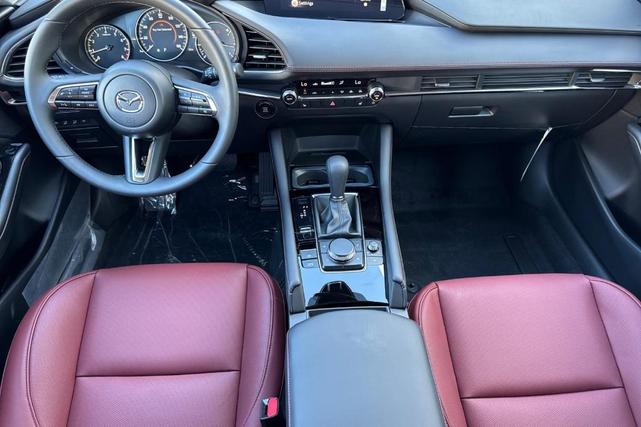 Photo of 2025 Polymetal Gray Metallic Mazda Mazda3