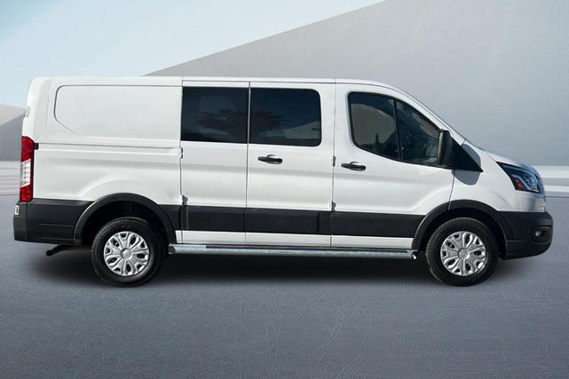 Photo of 2023 Oxford White Ford Transit-250