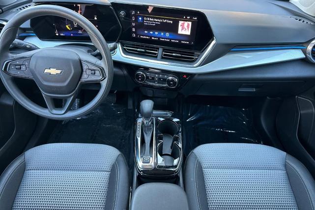 Photo of 2025 Sterling Gray Metallic Chevrolet Trax