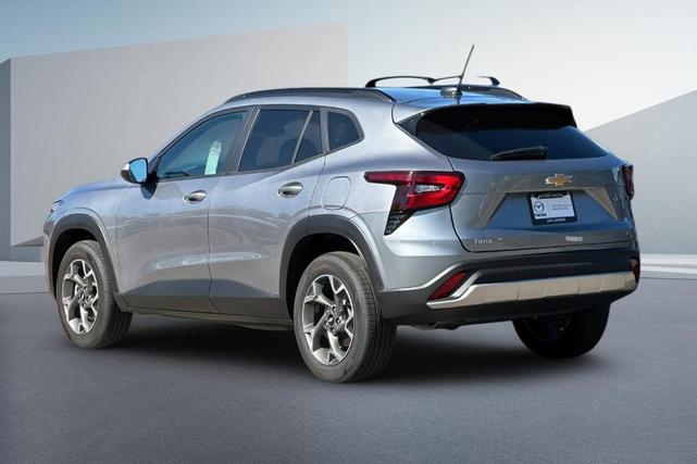 Photo of 2025 Sterling Gray Metallic Chevrolet Trax