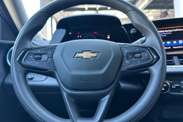 Photo of 2025 Sterling Gray Metallic Chevrolet Trax