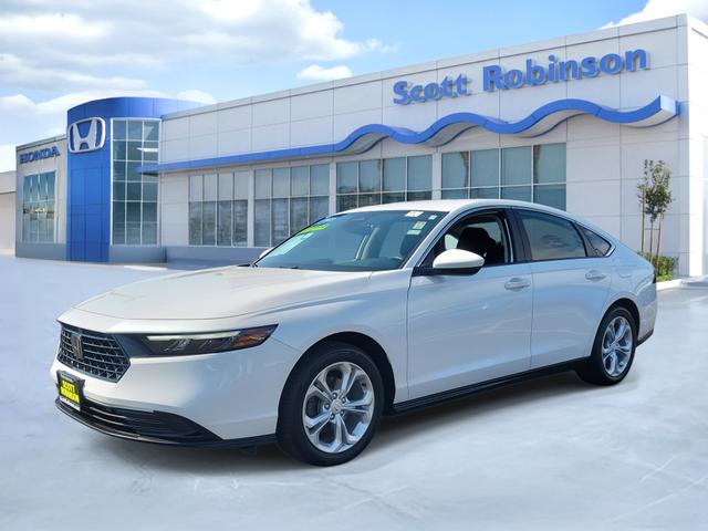 Photo of 2023 Platinum White Pearl Honda Accord