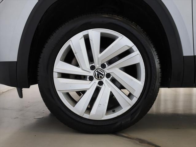 Photo of 2021 Pyrite Silver Metallic Volkswagen Atlas