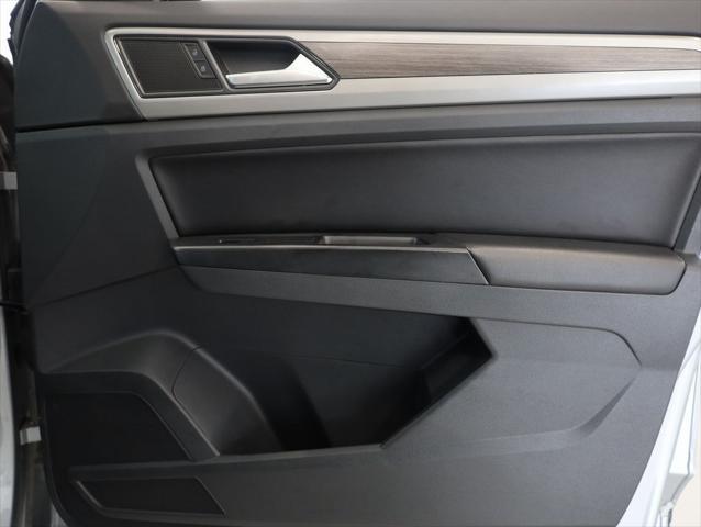 Photo of 2021 Pyrite Silver Metallic Volkswagen Atlas