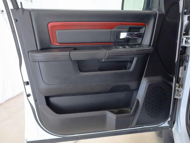 Photo of 2016 Bright White Clearcoat RAM 1500