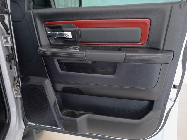 Photo of 2016 Bright White Clearcoat RAM 1500