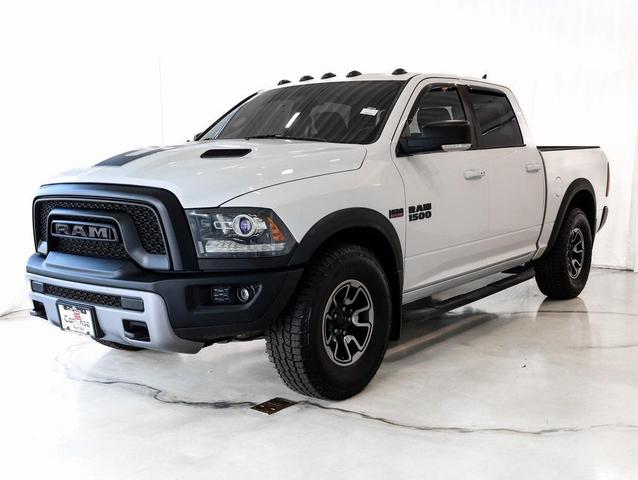 Photo of 2016 Bright White Clearcoat RAM 1500