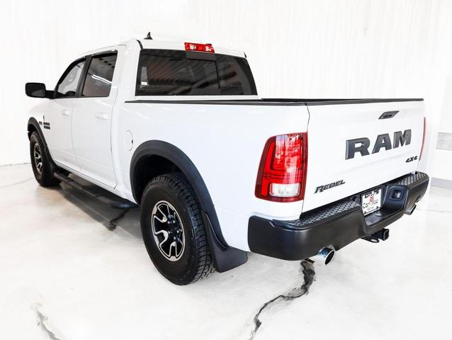 Photo of 2016 Bright White Clearcoat RAM 1500