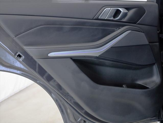 Photo of 2022 Gray BMW X5