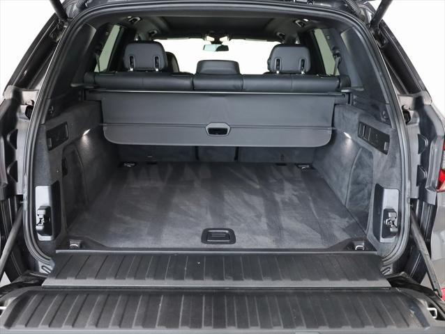 Photo of 2022 Gray BMW X5