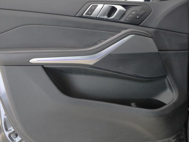 Photo of 2022 Gray BMW X5