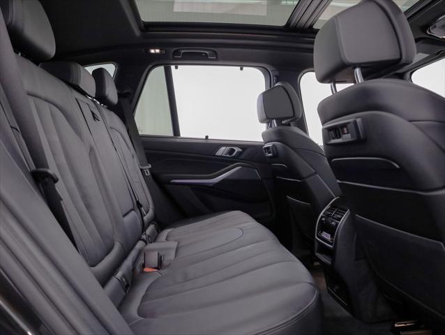 Photo of 2022 Gray BMW X5