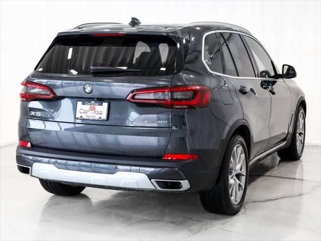 Photo of 2022 Gray BMW X5