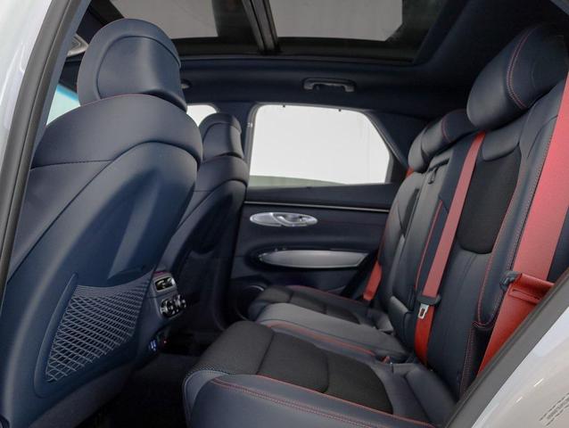 Photo of 2023 Alta White Genesis GV70