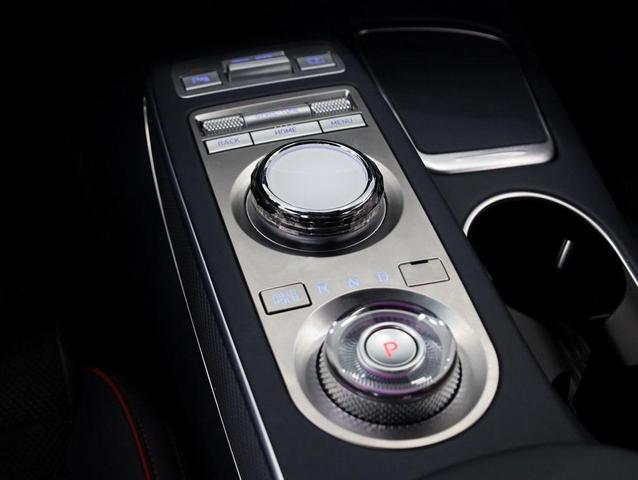 Photo of 2023 Alta White Genesis GV70