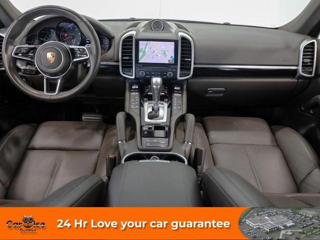 Photo of 2018 Moonlight Blue Metallic Porsche Cayenne