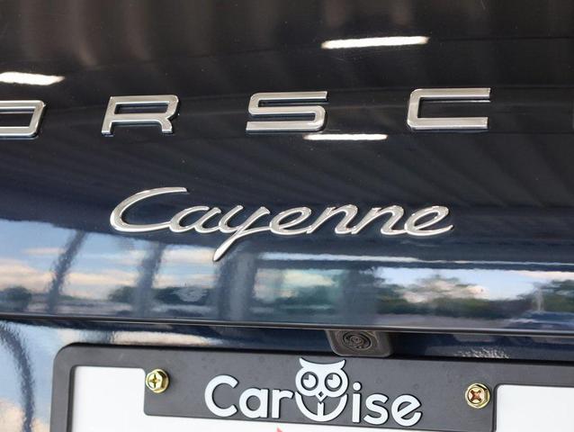 Photo of 2018 Moonlight Blue Metallic Porsche Cayenne