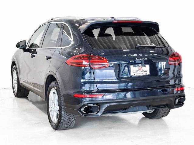 Photo of 2018 Moonlight Blue Metallic Porsche Cayenne