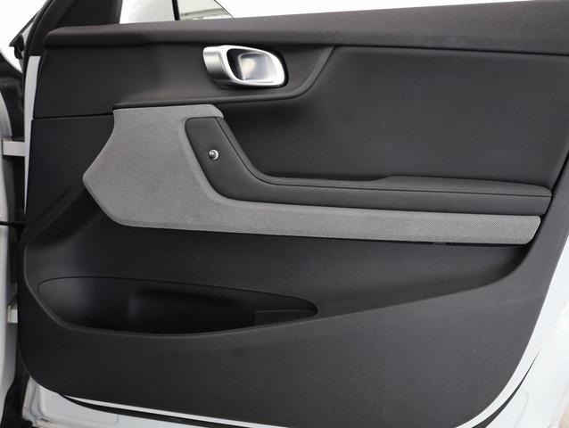 Photo of 2023 Snow Metallic Polestar 2