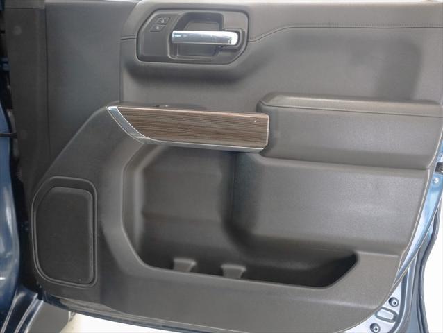 Photo of 2022 Northsky Blue Metallic Chevrolet Silverado 1500