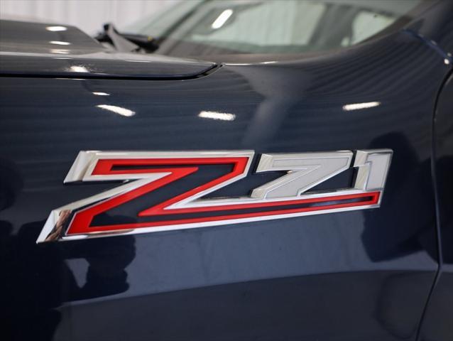 Photo of 2022 Northsky Blue Metallic Chevrolet Silverado 1500