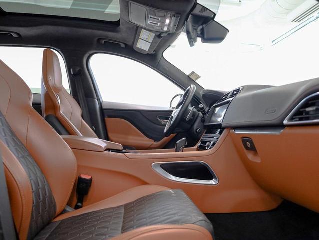 Photo of 2020 Black Jaguar F-PACE