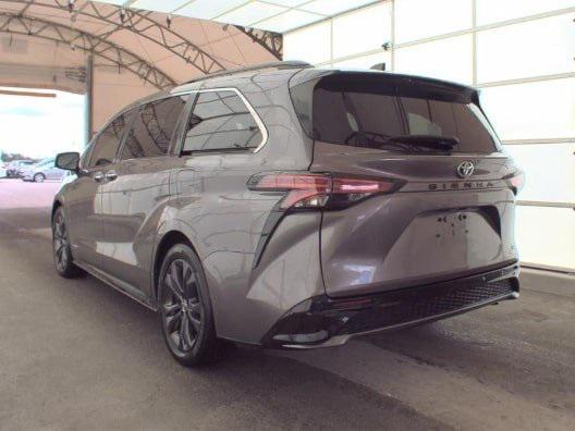 Photo of 2021 Predawn Gray Mica Toyota Sienna