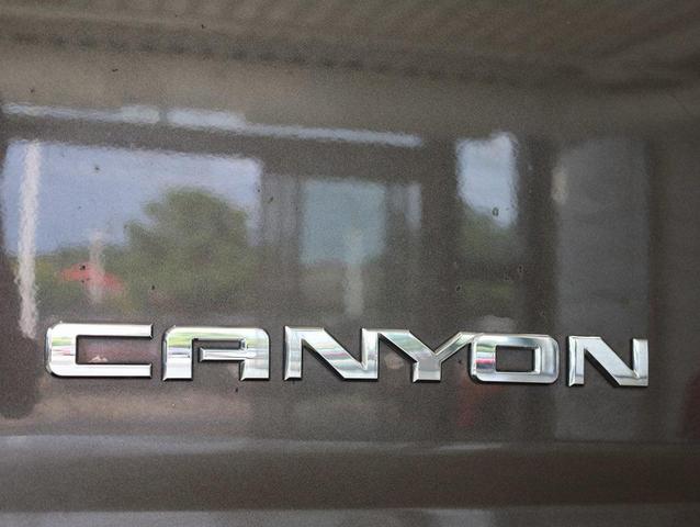 Photo of 2019 Smokey Quartz Metallic GMC Canyon