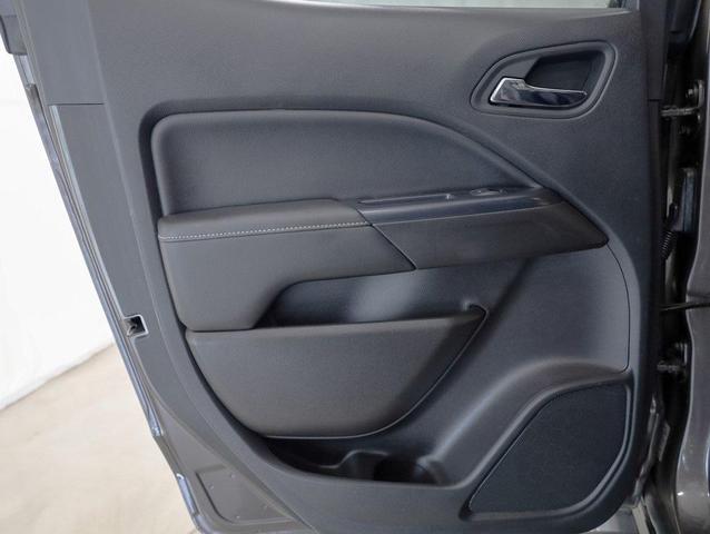Photo of 2019 Smokey Quartz Metallic GMC Canyon