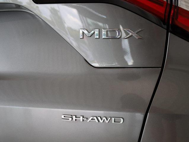 Photo of 2023 Majestic Black Pearl Acura MDX