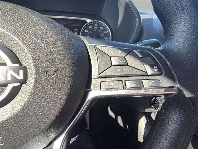 Photo of 2025 Super Black Nissan Sentra