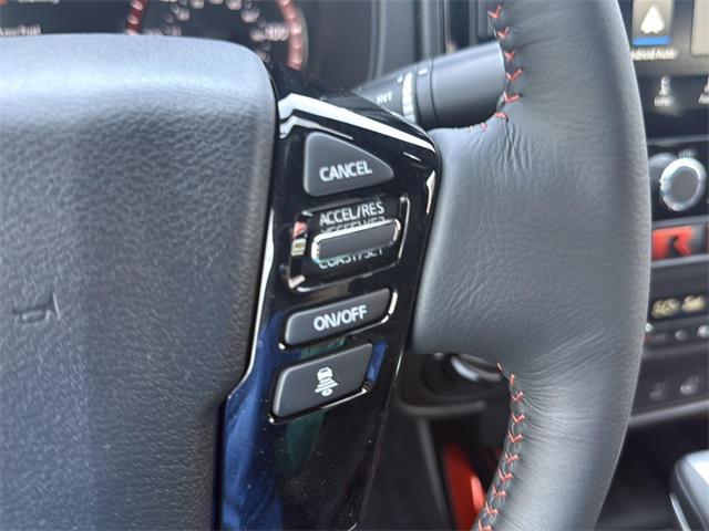 Photo of 2025 Super Black Nissan Frontier