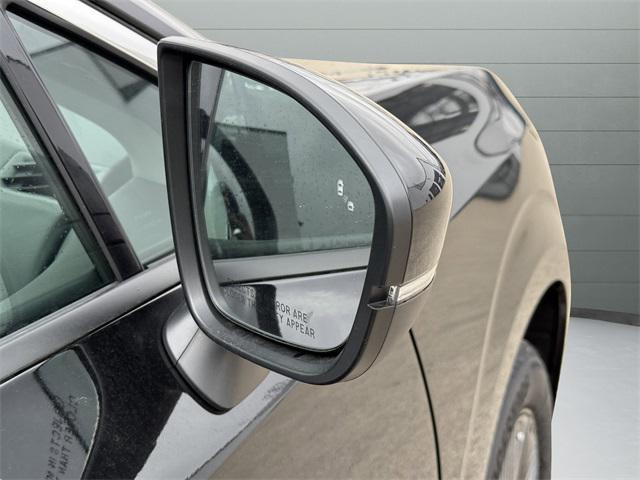 Photo of 2025 Super Black Nissan Murano