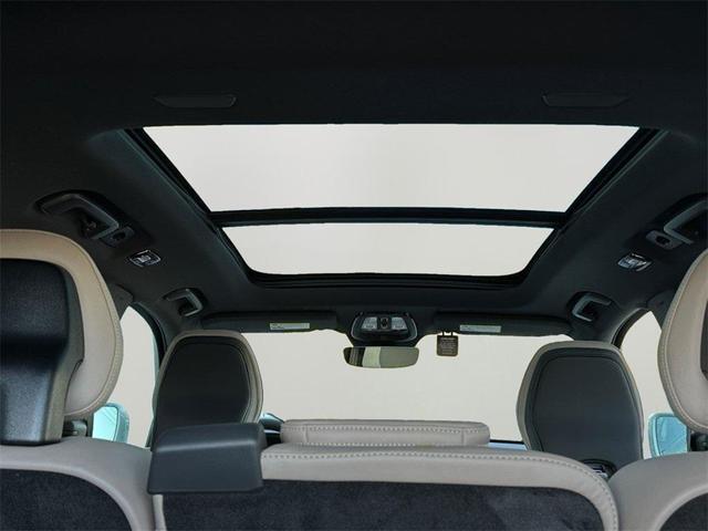 Photo of 2025 Vapour Grey Metallic Volvo XC90