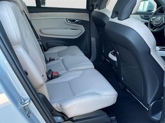 Photo of 2025 Vapour Grey Metallic Volvo XC90