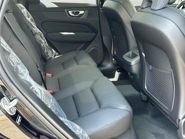 Photo of 2026 Onyx Black Metallic Volvo XC60