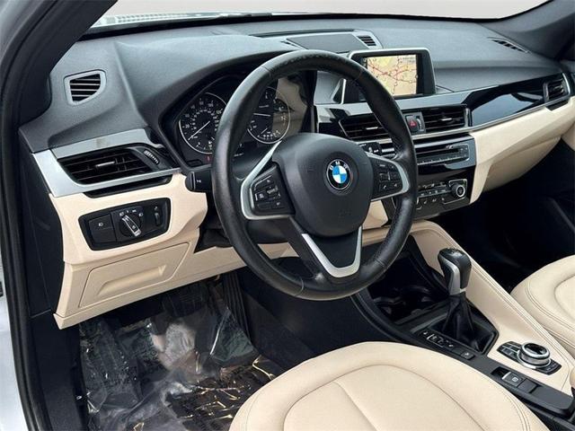 Photo of 2017 Glacier Silver Metallic BMW X1