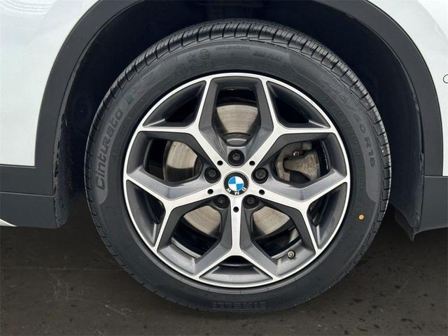 Photo of 2017 Glacier Silver Metallic BMW X1