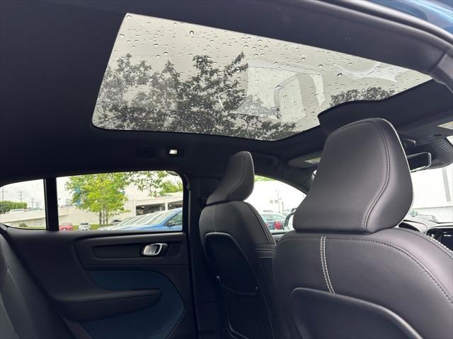 Photo of 2022 Fjord Blue Metallic Volvo C40 Recharge Pure Electric