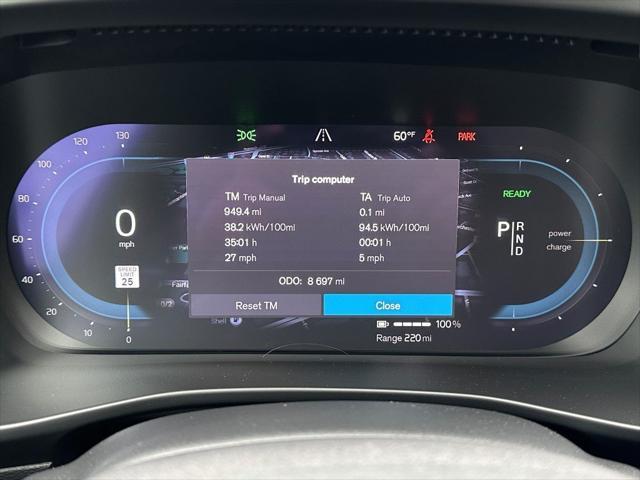Photo of 2022 Fjord Blue Metallic Volvo C40 Recharge Pure Electric