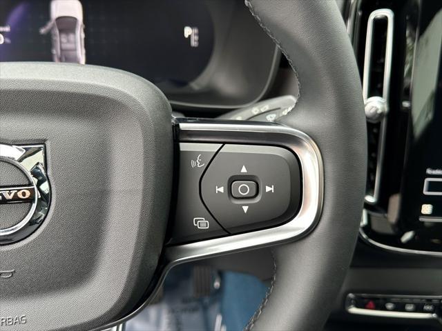 Photo of 2022 Fjord Blue Metallic Volvo C40 Recharge Pure Electric