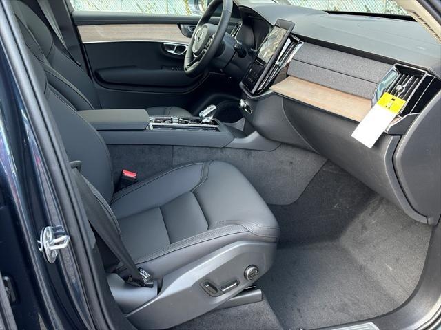 Photo of 2025 Denim Blue Metallic Volvo XC90 Plug-In Hybrid