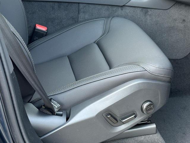 Photo of 2025 Denim Blue Metallic Volvo XC90 Plug-In Hybrid