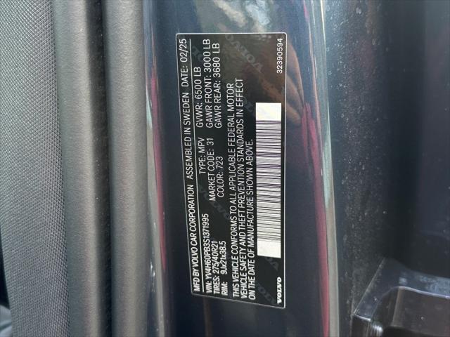 Photo of 2025 Denim Blue Metallic Volvo XC90 Plug-In Hybrid