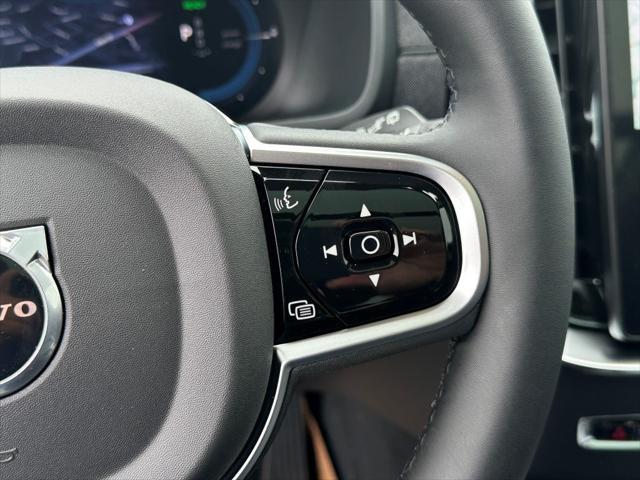 Photo of 2025 Mulberry Red Metallic Volvo XC90 Plug-In Hybrid