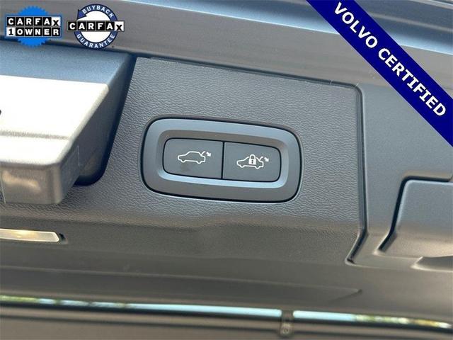 Photo of 2023 Bright Dusk Metallic Volvo XC60
