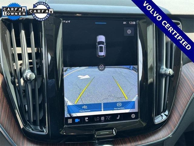 Photo of 2023 Bright Dusk Metallic Volvo XC60