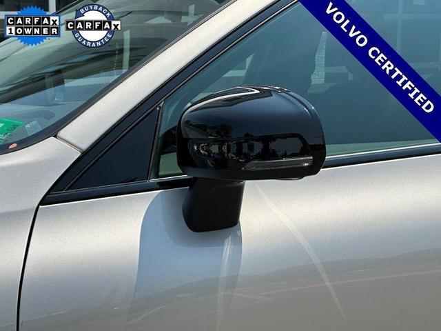 Photo of 2023 Bright Dusk Metallic Volvo XC60