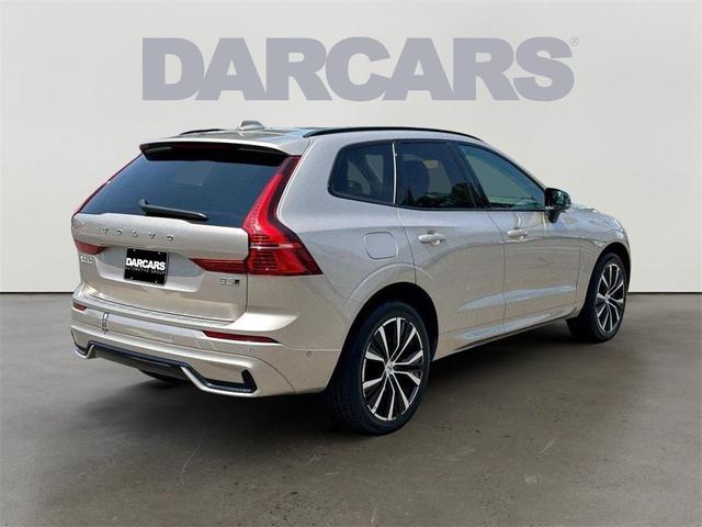 Photo of 2023 Bright Dusk Metallic Volvo XC60